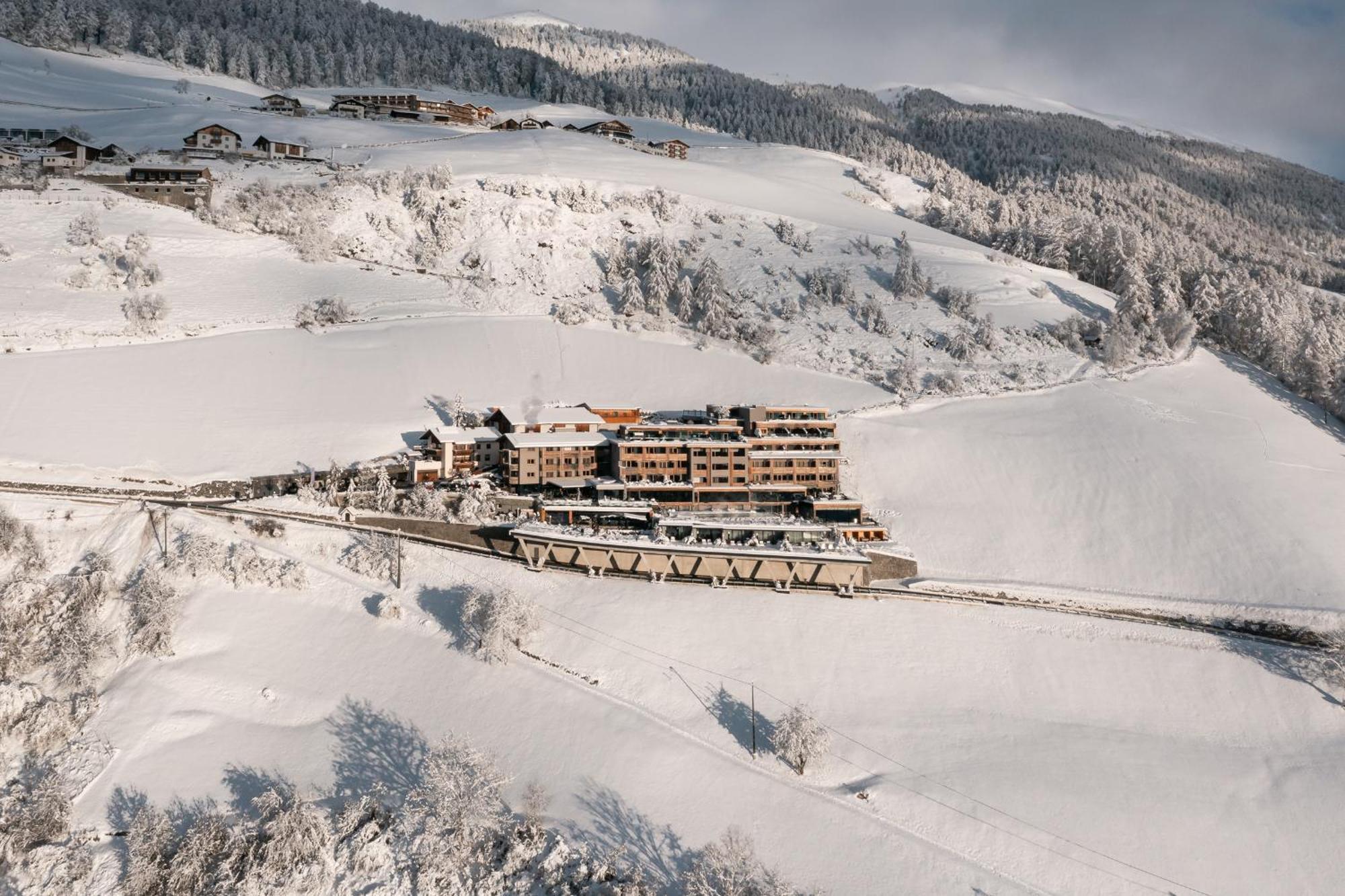 Das Gerstl Alpine Retreat Hotel Malles Venosta Exterior photo